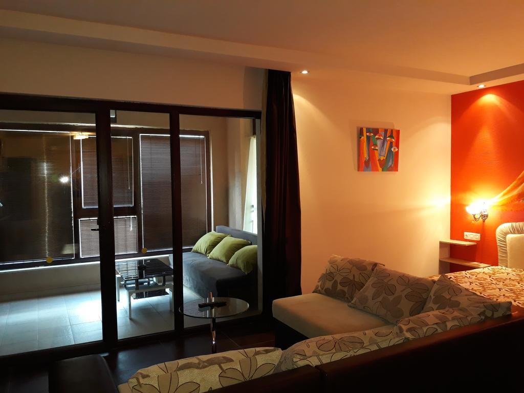 Private Apartments In Hotel Dolce Vita โกลเดน แซนส์ ภายนอก รูปภาพ